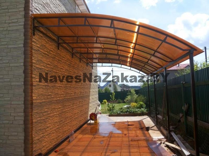 Навес из поликарбоната придомовой 2 на 5 по лучшей цене Навес из поликарбоната придомовой 2 на 5