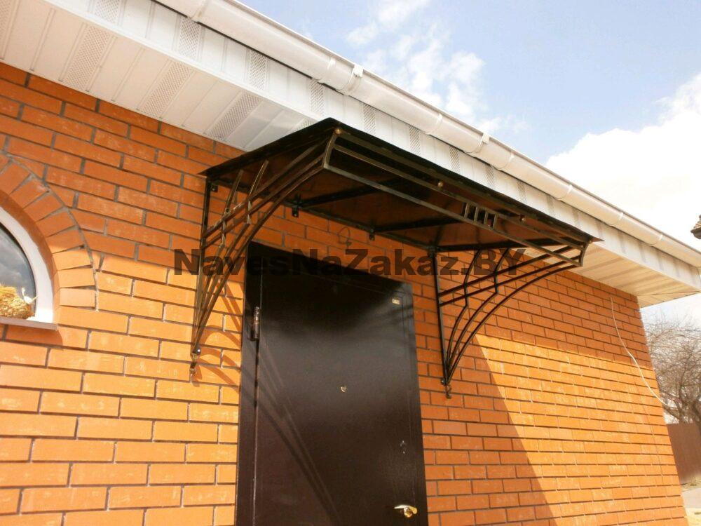 Навес над входной дверью 2,5 на 1,2 по лучшей цене Навес над входной дверью 2,5 на 1,2